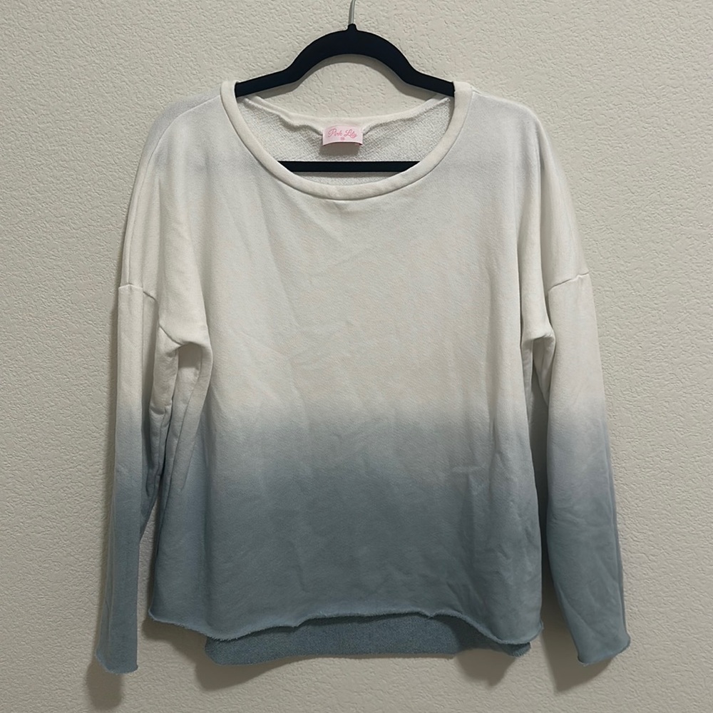 Pink Lily Raw Hem Blue Tie Dye Pullover Size Medium